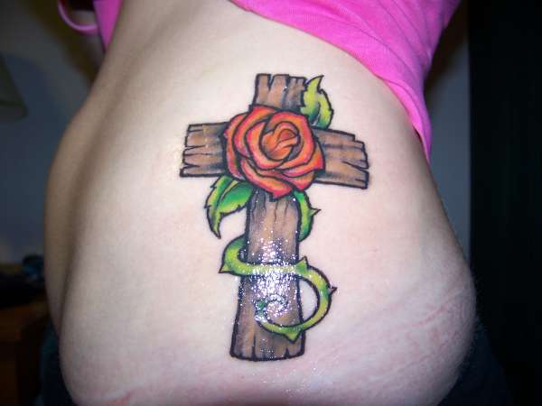 Sexy Cross and Rose Tattoo Ideas For Girls
