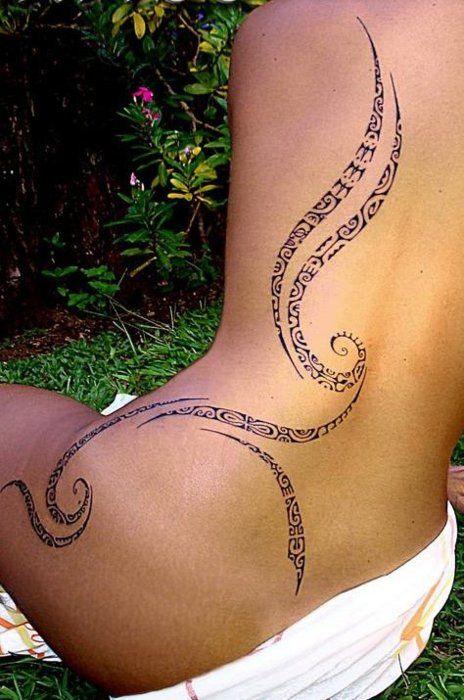 dainty polynesian tribal tattoo