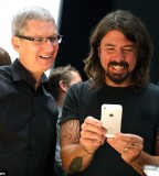 Dave Grohl Feather Tattoo Seen On Iphone 5 Unveiled
