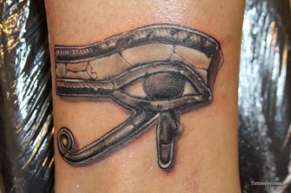 Egyptian Huros Eye Tattoo Design