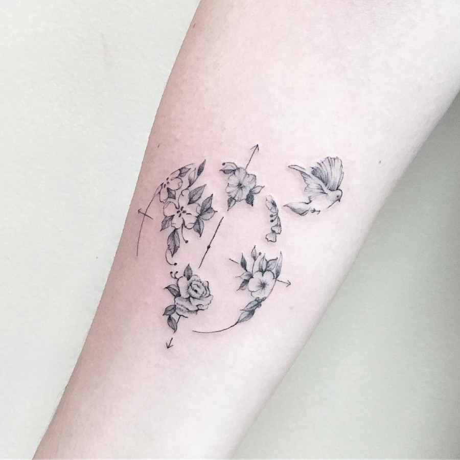 flyin-bird-and-flowers-tattoo-by-luiza-blackbird