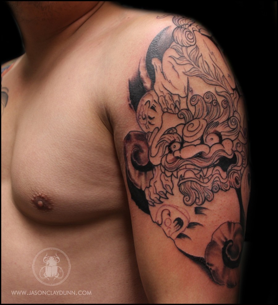 Foo Dog Tattoo Design On Shoulder – Upper Arm