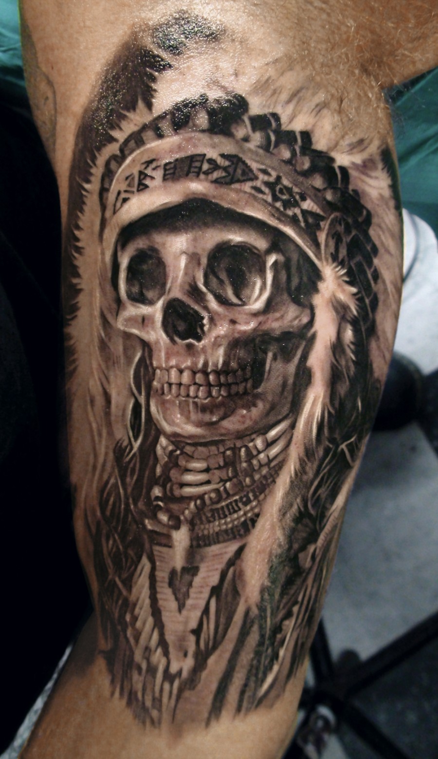 Cool Indianer Skull Tattoo Design for Men - | TattooMagz › Tattoo