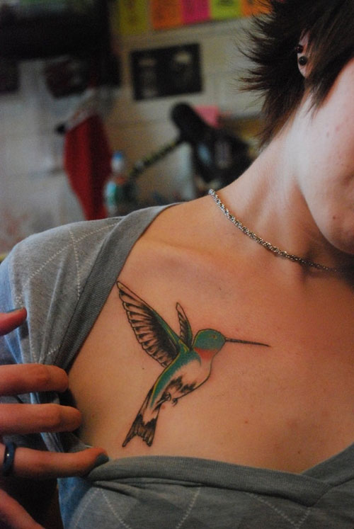 Small Hummingbird Tattoo Design on Chest