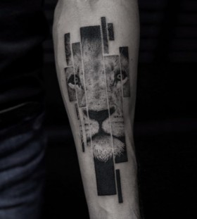 lion-tattoo-by-balazs-bercsenyi