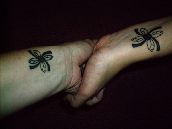 Cool Inner Wrist Tatttoo Design for Couple