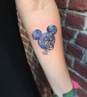mickey-mouse-galaxy-circle-tattoo
