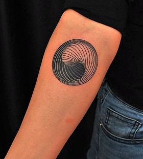 optical-illusion-yin-yang-tattoo
