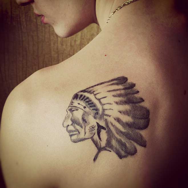 Justin Bieber with Obscure Canadian Junior League Tattoo – Celebrity Tattoos