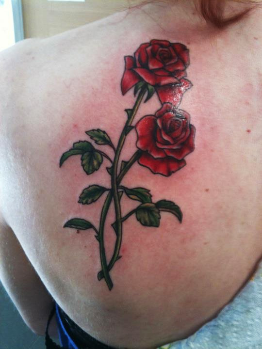 Pink / Red Roses Flowers Back-Shoulder Tattoo Design Ideas for Women