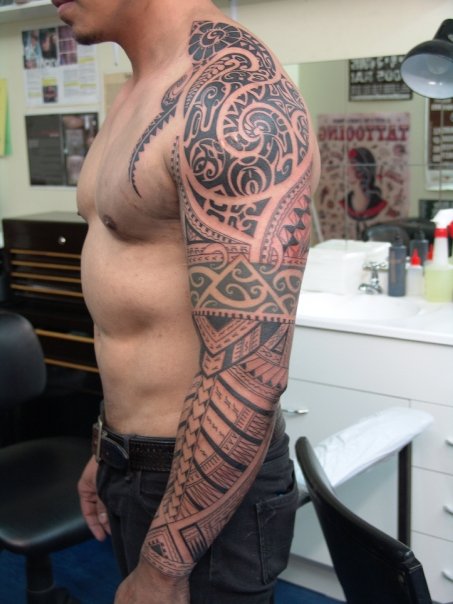 wow samoan sleeve tatto model with colors
