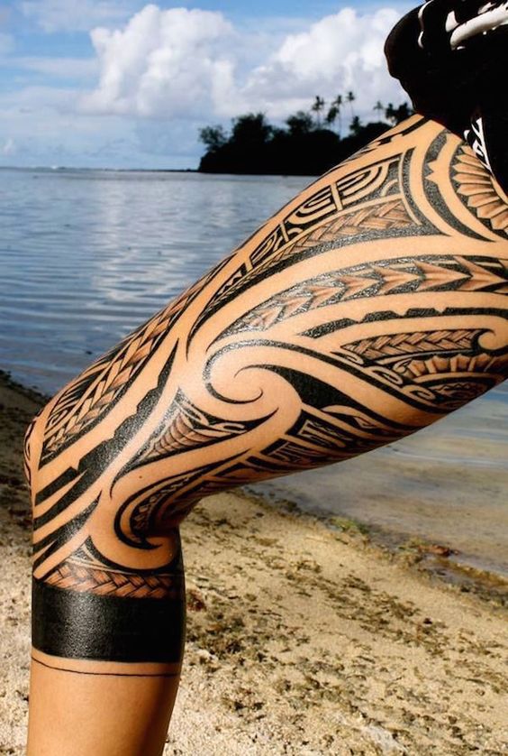 sexy polynesian thigh tribal tattoo