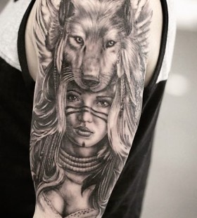 shaman-lady-with-wolf-tattoos
