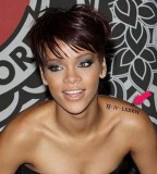 Rihanna's Shoulder Tattoo / Lettering Tattoo Design - Celebrity Tattoos