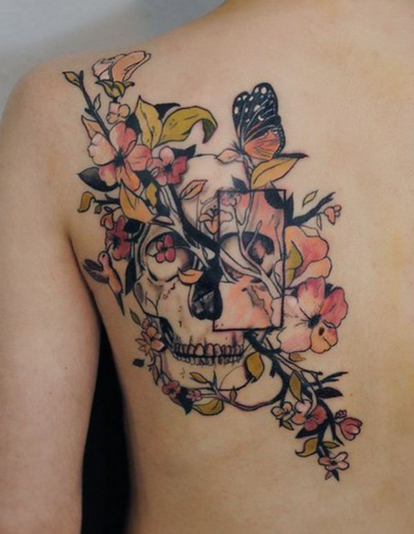 skull-and-flower-shoulder-tattoo