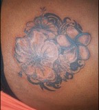 Cool Sweet Pea Flower Tattoo for Women