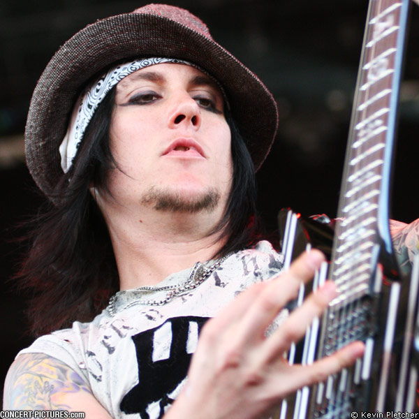 Synyster Tattoos When Plays Guitar