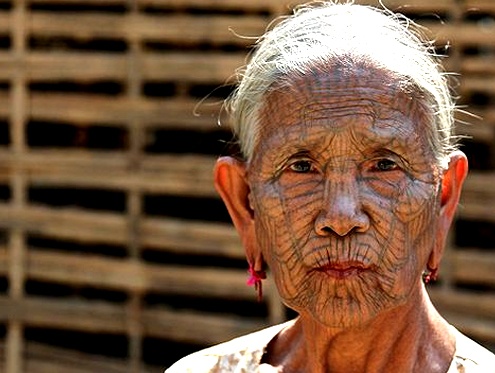 Old-Woman Facial Tribe-Tattoo Design