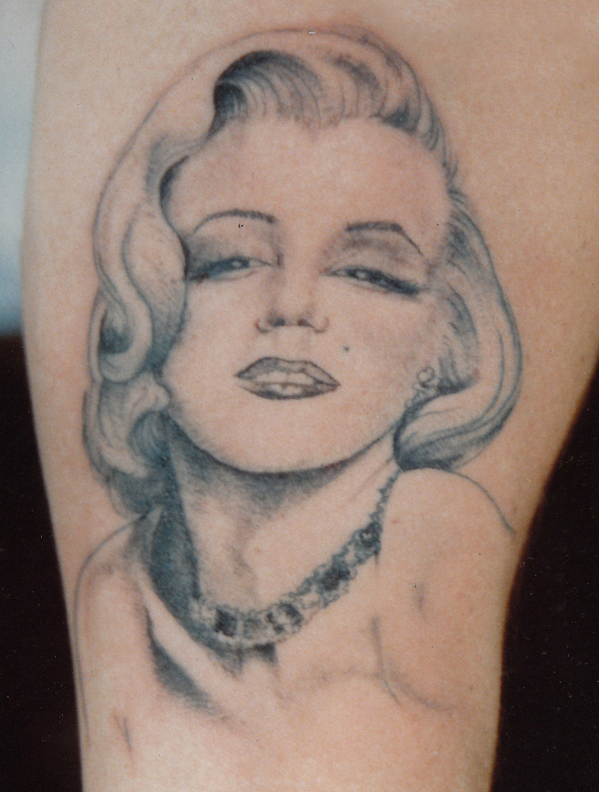 Marilyn Monroe Head Pin-up Girl Tattoo Design for Women.