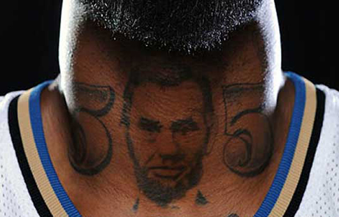 DeShawn Stevenson’s Abraham Lincoln Tattoo on Neck