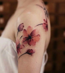 watercolor-shoulder-tattoo
