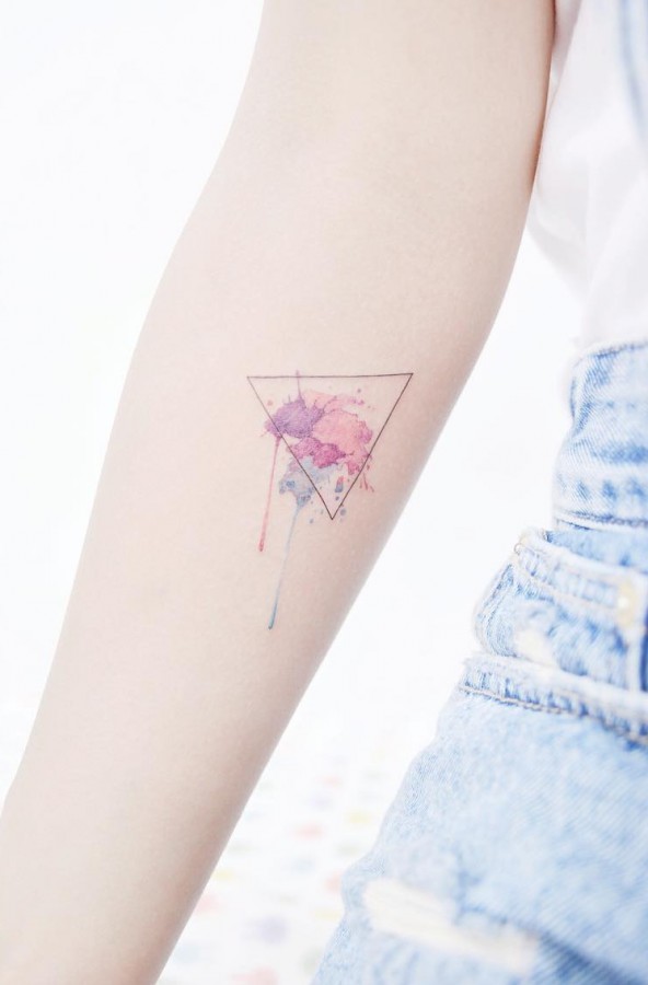 watercolor-triangle-tattoo-by-tattooist_banul