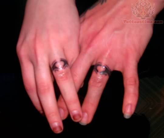 Rings Pair Wedding Ring Tattoo on Finger