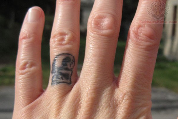 Gorgeous Wedding Ring Finger Tattoo Design